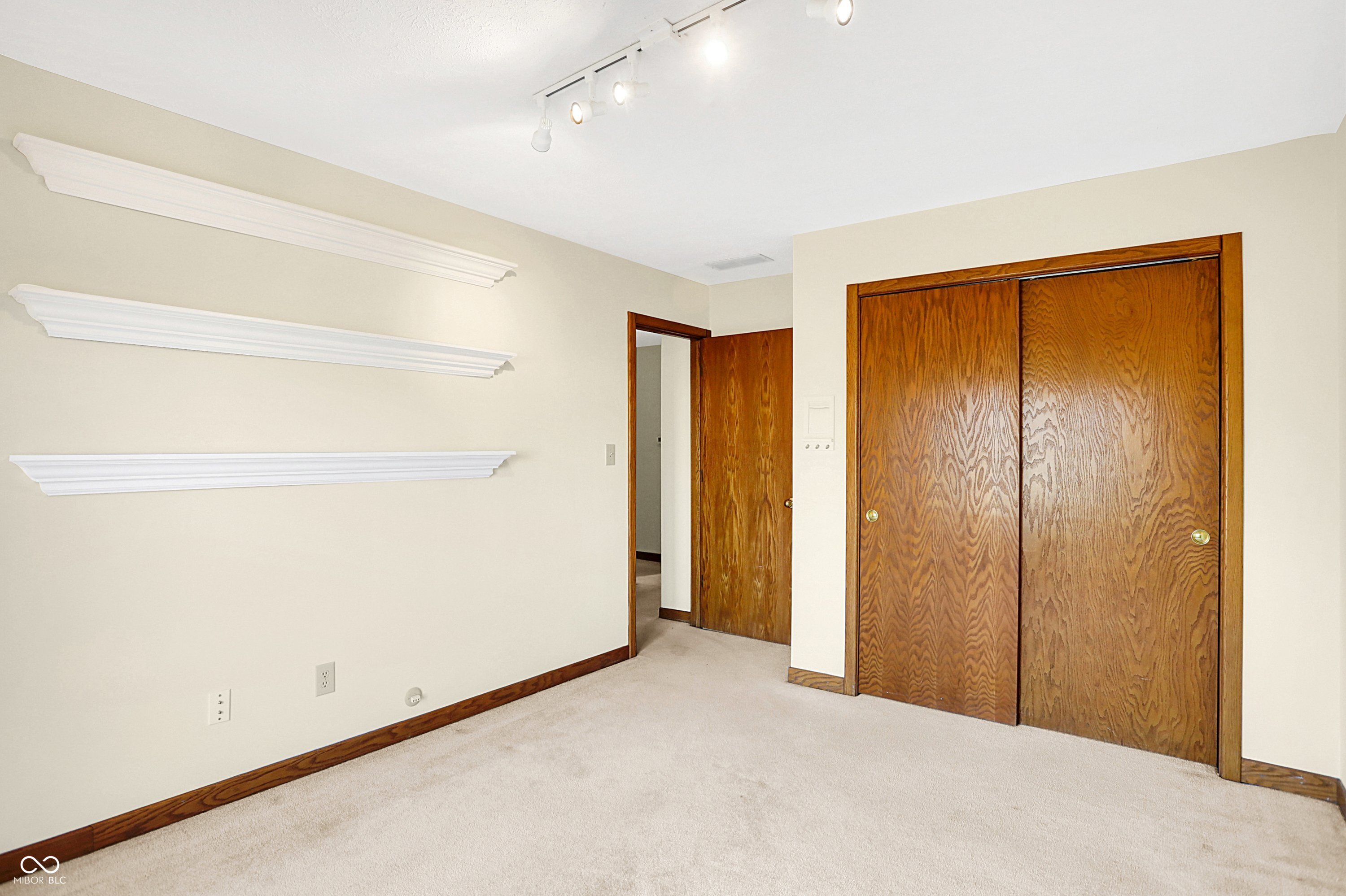 5021 Tudor Circle Carmel, IN 46033 - Photo 23 of 28