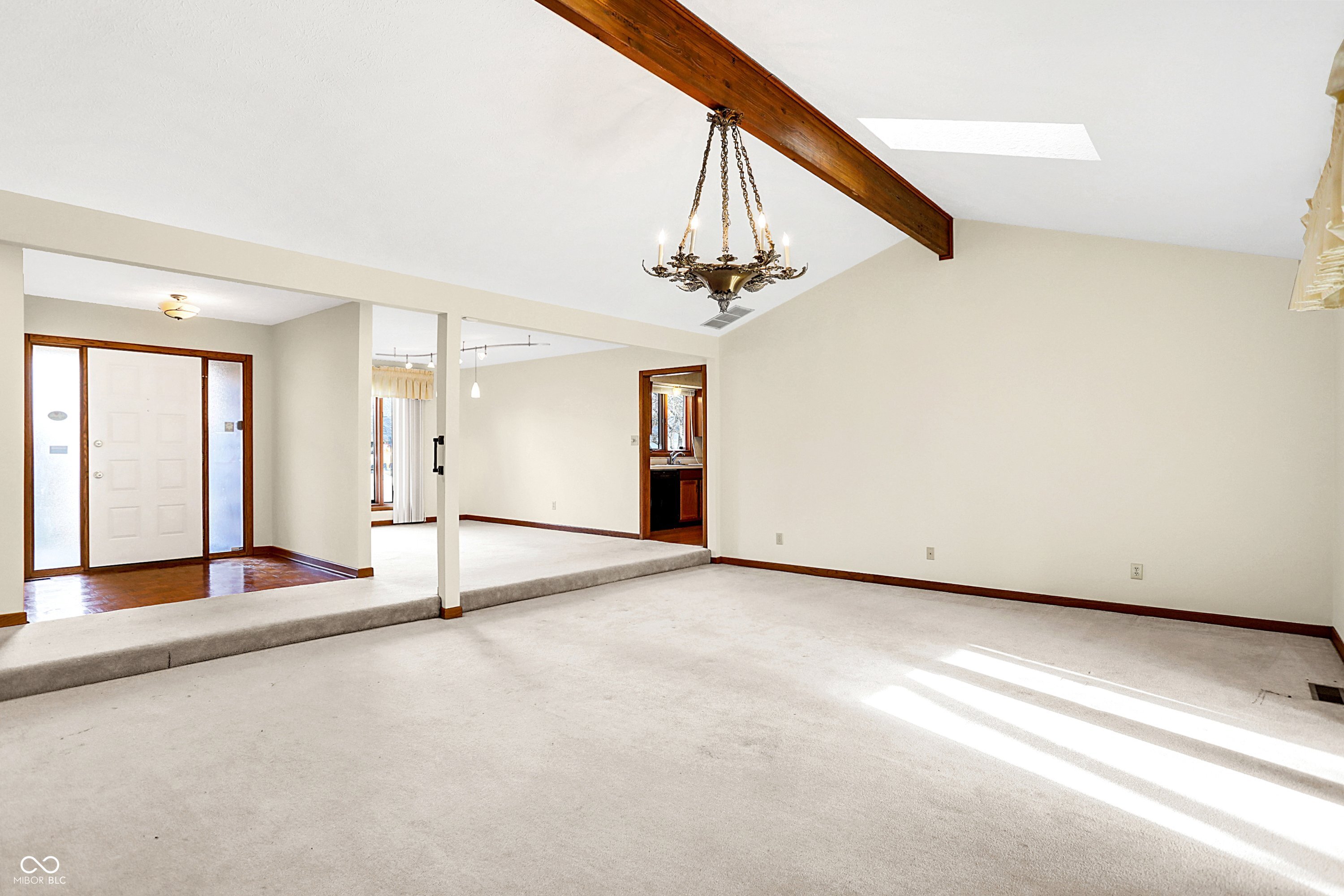 5021 Tudor Circle Carmel, IN 46033 - Photo 3 of 28