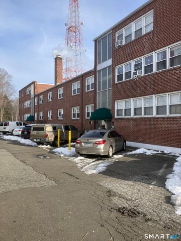 $140,000 | 324 Strawberry Hill Avenue, Unit B104, Norwalk, CT 06851