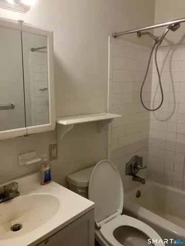 $129,000 | 324 Strawberry Hill Avenue, Unit B104, Norwalk, CT 06851