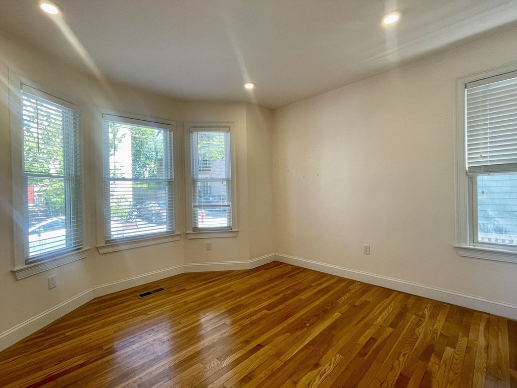 35 Line Street, Unit 1 Cambridge, MA 02138 - Photo 9 of 19