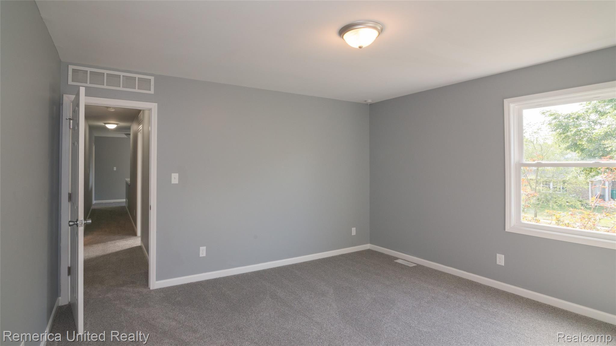 41980 Cherry Hill Road Novi, MI 48375 - Photo 31 of 52 031.jpg
