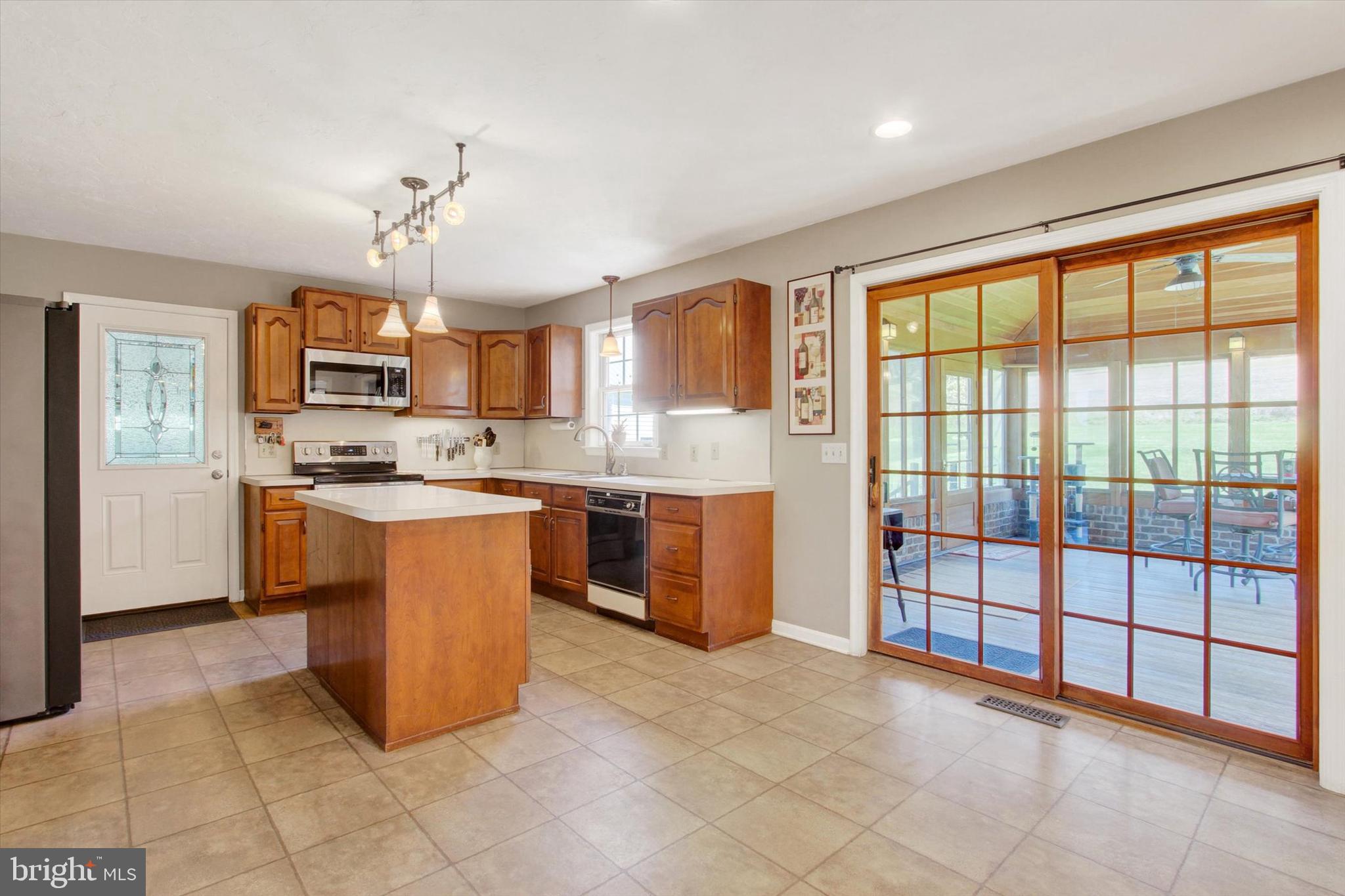 2474 Meeting House Road Spring Grove, PA 17362 - Photo 14 of 51 Kitchen