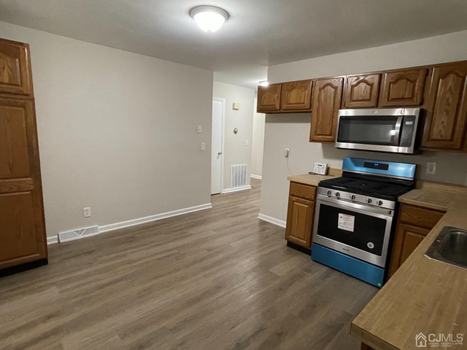 115 Old Forge Road Monroe Township, NJ 08831 - Photo 12 of 38 Rear 3 Season Room