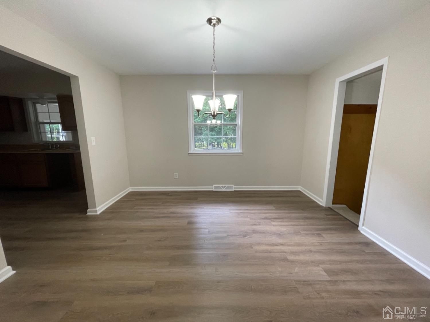 115 Old Forge Road Monroe Township, NJ 08831 - Photo 10 of 38 Gallery Image 10