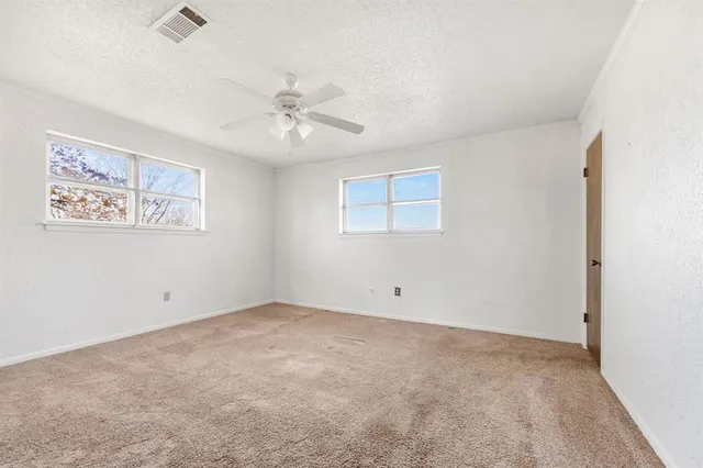 $249,900 | 616 East Moonlight Drive, Robinson, TX 76706