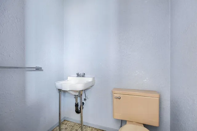 $249,900 | 616 East Moonlight Drive, Robinson, TX 76706