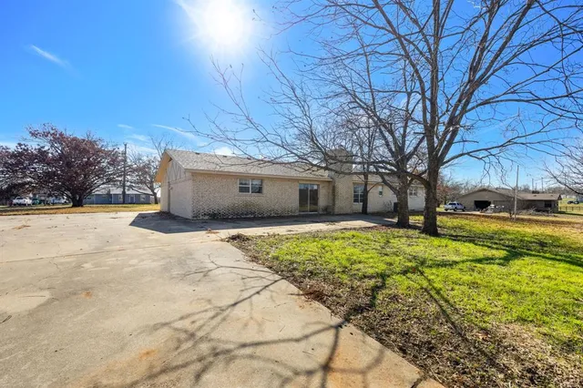 $249,900 | 616 East Moonlight Drive, Robinson, TX 76706