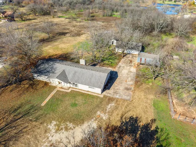 $249,900 | 616 East Moonlight Drive, Robinson, TX 76706