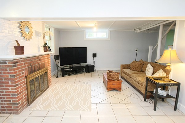 19 Barbara Road Danvers, MA 01923 - Photo 15 of 21 Gallery Image 15