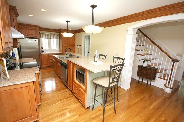 19 Barbara Road Danvers, MA 01923 - Photo 4 of 21 Gallery Image 4