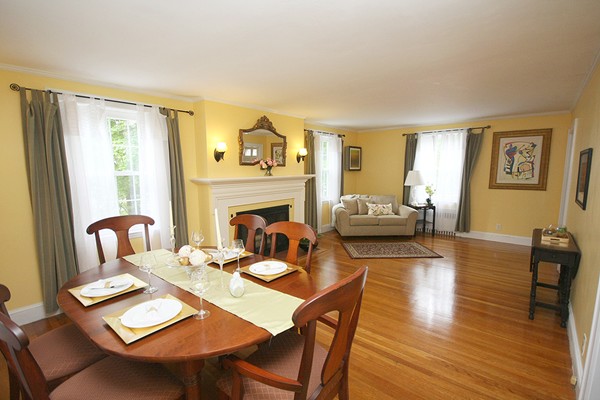 19 Barbara Road Danvers, MA 01923 - Photo 6 of 21 Gallery Image 6