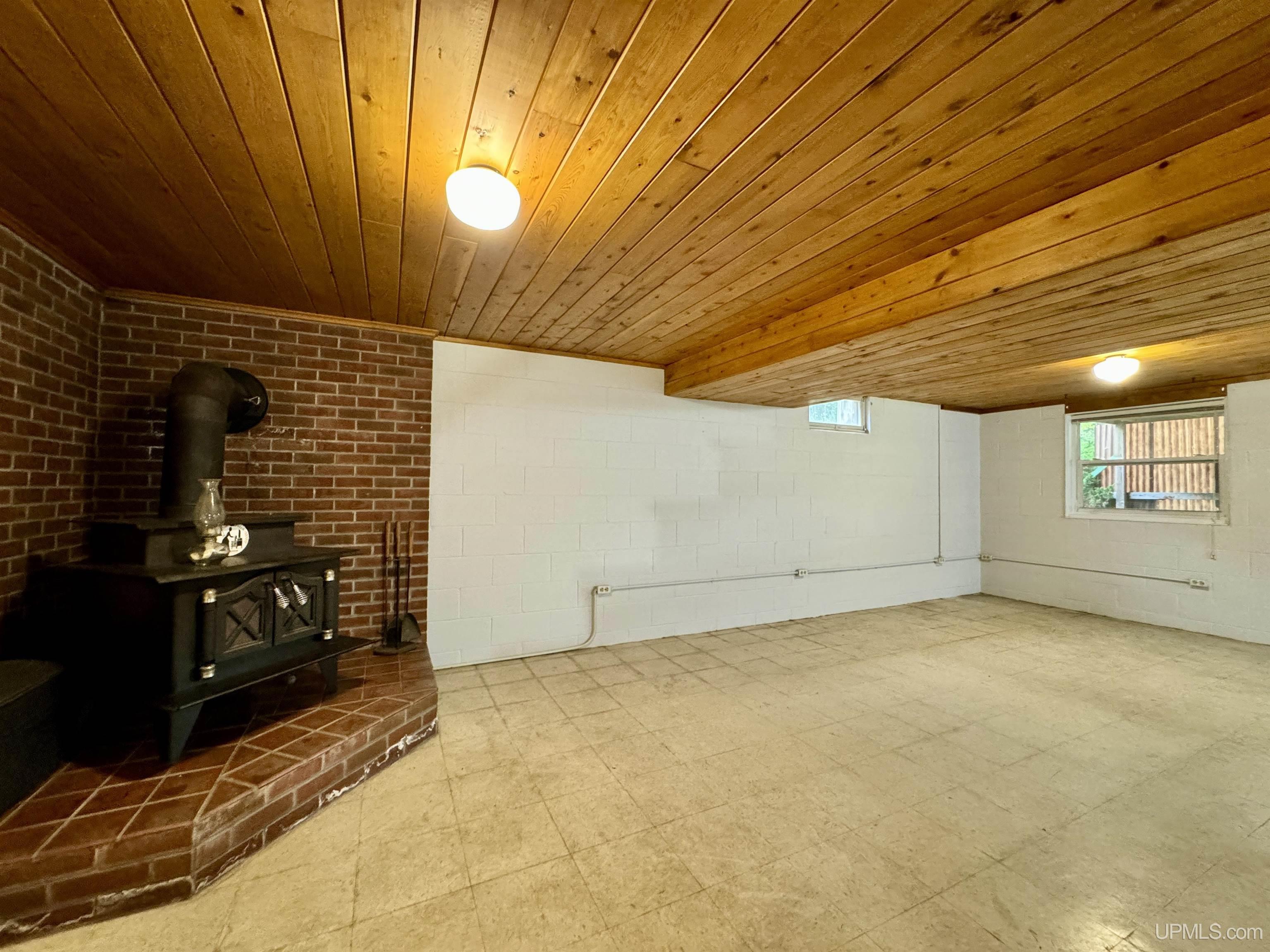 53403 Salo Road Hancock, MI 49930 - Photo 33 of 71 Gallery Image 33