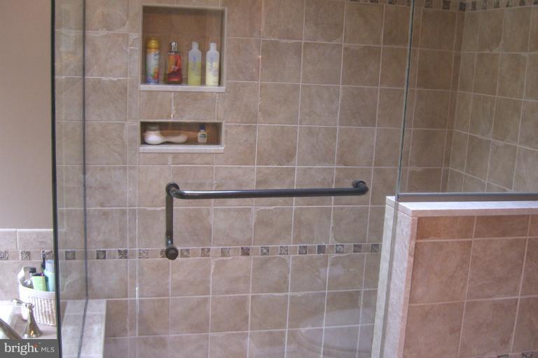 1028 Wiers Road Edgewater, MD 21037 - Photo 13 of 27 Shower
