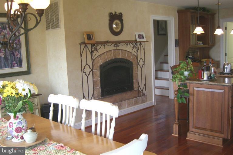 1028 Wiers Road Edgewater, MD 21037 - Photo 3 of 27 Interior (General)