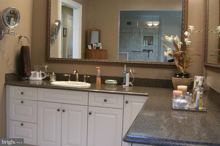 1028 Wiers Road Edgewater, MD 21037 - Photo 8 of 27 Kitchen