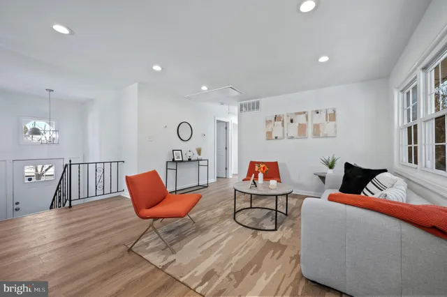 $379,000 | 200 Timber Grove Road, Reisterstown, MD 21136