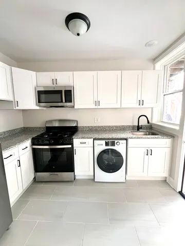 $1,350 | 1146 North Lawndale Avenue, Unit 1, Chicago, IL 60651