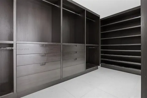 $3,950,000 | 1330 Ocean Drive, Unit 3CA, Miami Beach, FL 33139