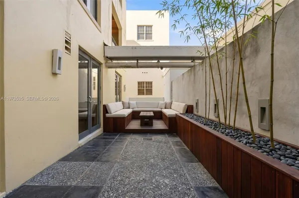 $3,950,000 | 1330 Ocean Drive, Unit 3CA, Miami Beach, FL 33139