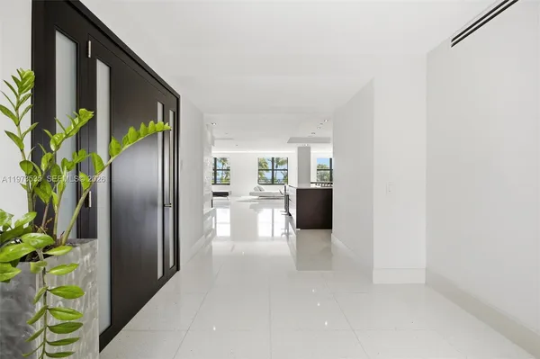 $3,950,000 | 1330 Ocean Drive, Unit 3CA, Miami Beach, FL 33139