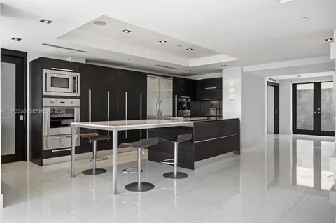 $3,950,000 | 1330 Ocean Drive, Unit 3CA, Miami Beach, FL 33139