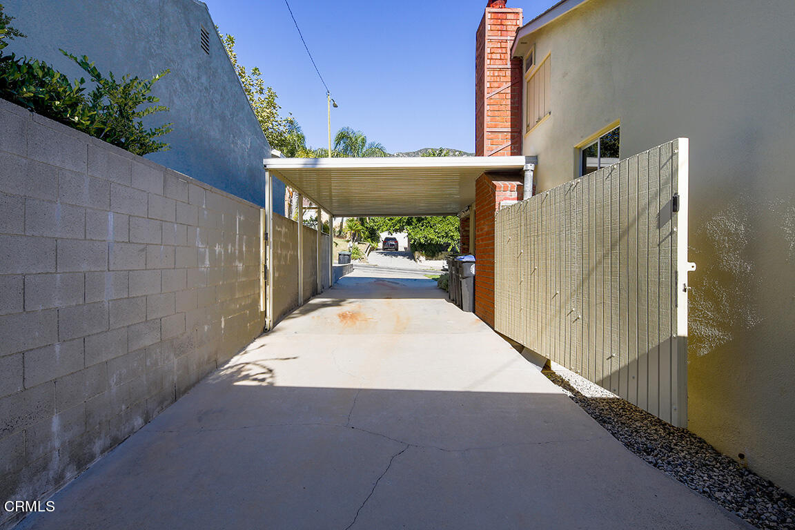 3330 Paraiso Way Glendale, CA 91214 - Photo 26 of 32