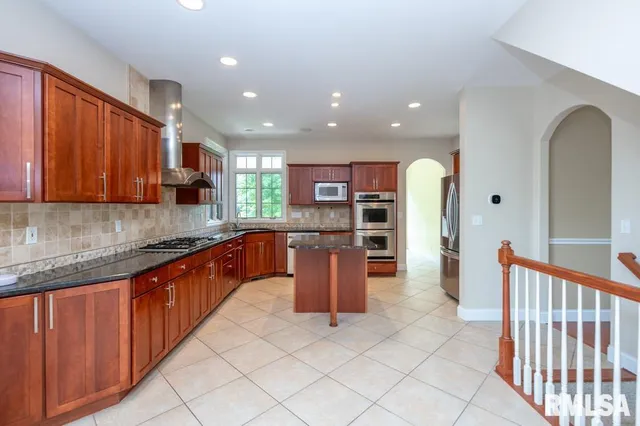 $3,500 | 5126 North Kickapoo-Edwards Road, Edwards, IL 61528