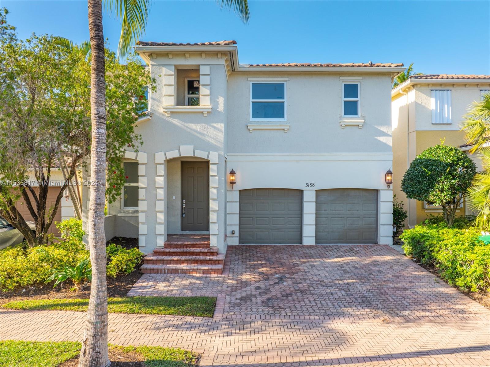 3188 Northeast 211th Ter  