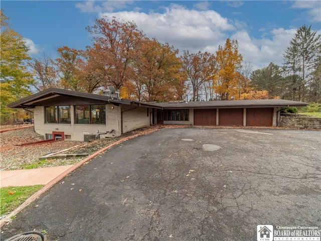 $329,900 | 2414 North Maple Avenue, North Harmony, NY 14710