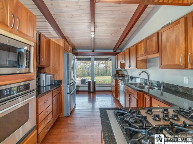 $329,900 | 2414 North Maple Avenue, North Harmony, NY 14710