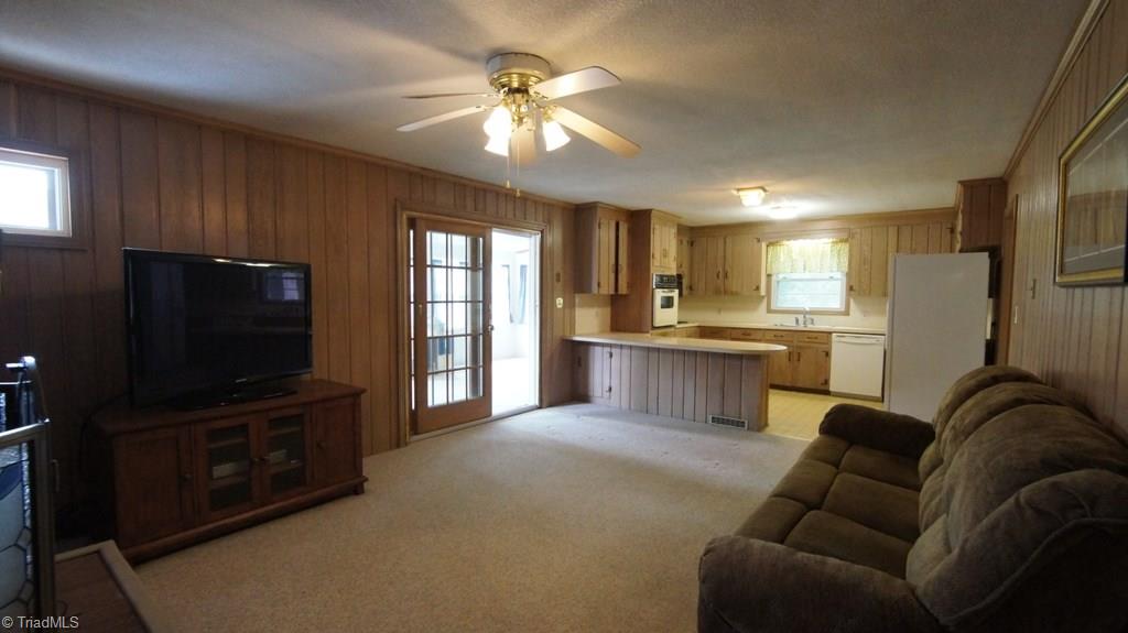 5631 Folkstone Road Pfafftown, NC 27040 - Photo 12 of 30 Gallery Image 12