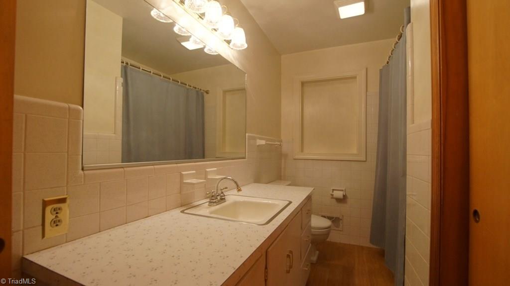 5631 Folkstone Road Pfafftown, NC 27040 - Photo 20 of 30 Gallery Image 20