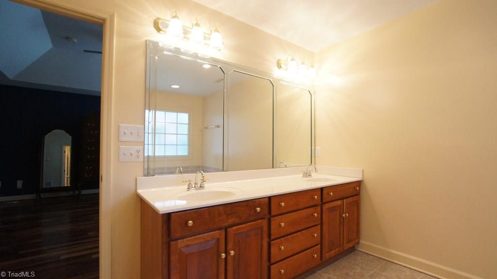 5631 Folkstone Road Pfafftown, NC 27040 - Photo 25 of 30 Gallery Image 25