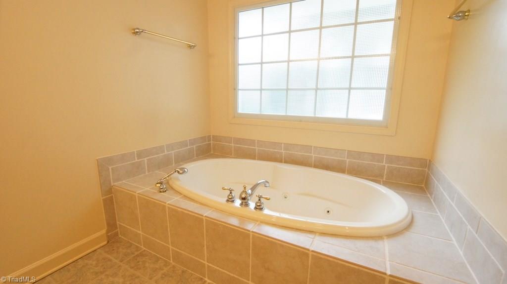 5631 Folkstone Road Pfafftown, NC 27040 - Photo 26 of 30 Gallery Image 26