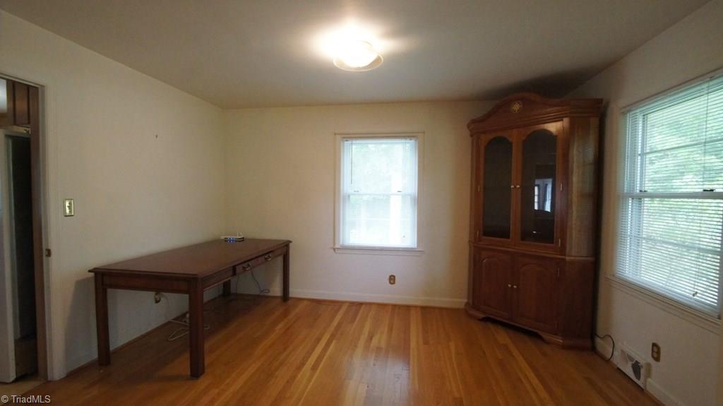 5631 Folkstone Road Pfafftown, NC 27040 - Photo 8 of 30 Gallery Image 8