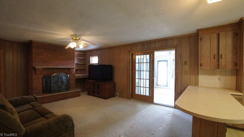 5631 Folkstone Road Pfafftown, NC 27040 - Photo 10 of 30 Gallery Image 10