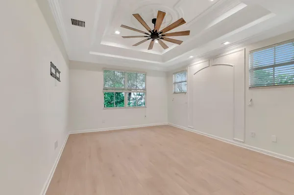 $4,200 | 100 West Prive Circle, Delray Beach, FL 33445