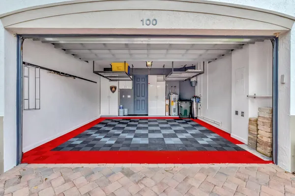 $4,200 | 100 West Prive Circle, Delray Beach, FL 33445