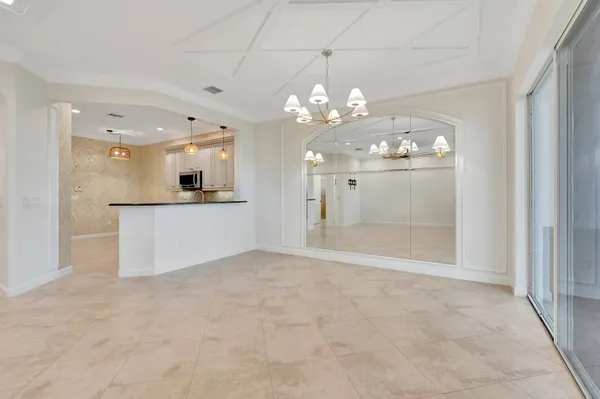 $4,200 | 100 West Prive Circle, Delray Beach, FL 33445