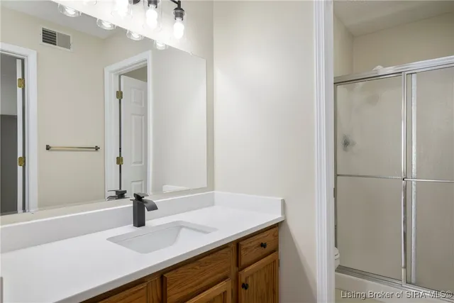 $204,900 | 1710 Charlestown New Albany Road, Unit 128, Jeffersonville, IN 47130