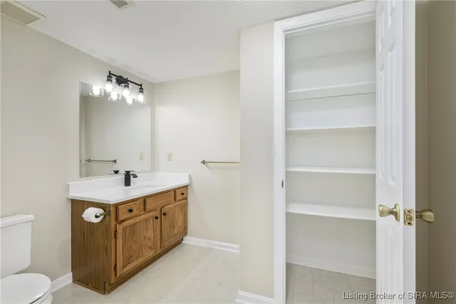 $204,900 | 1710 Charlestown New Albany Road, Unit 128, Jeffersonville, IN 47130