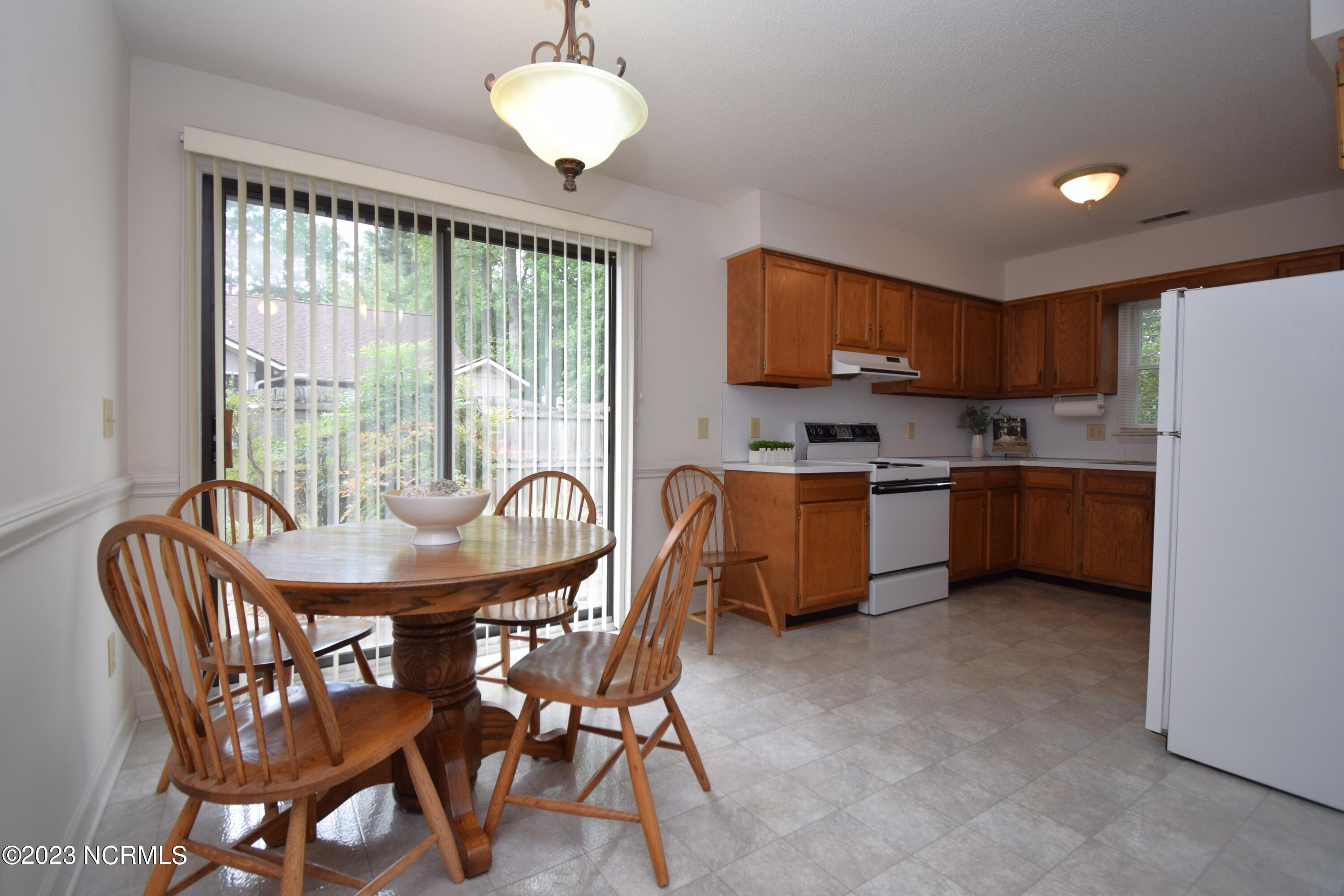 1965 Quail Ridge Road, Unit K Greenville, NC 27858 - Photo 6 of 19 DSC_1674