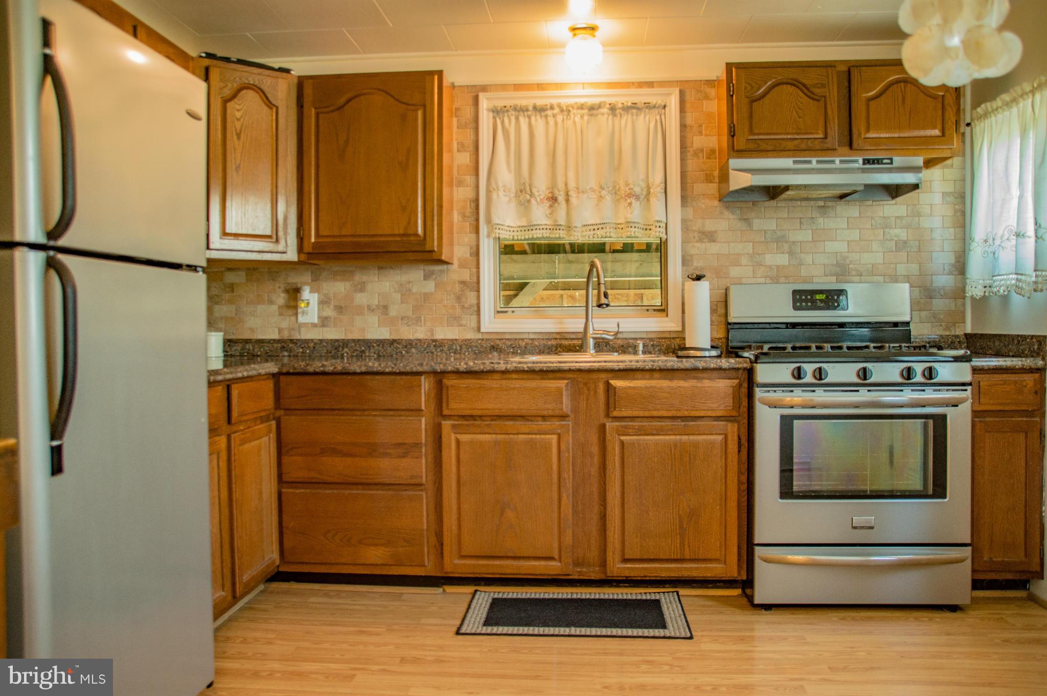 225 Oakwood Road Baltimore, MD 21222 - Photo 11 of 25 Kitchen