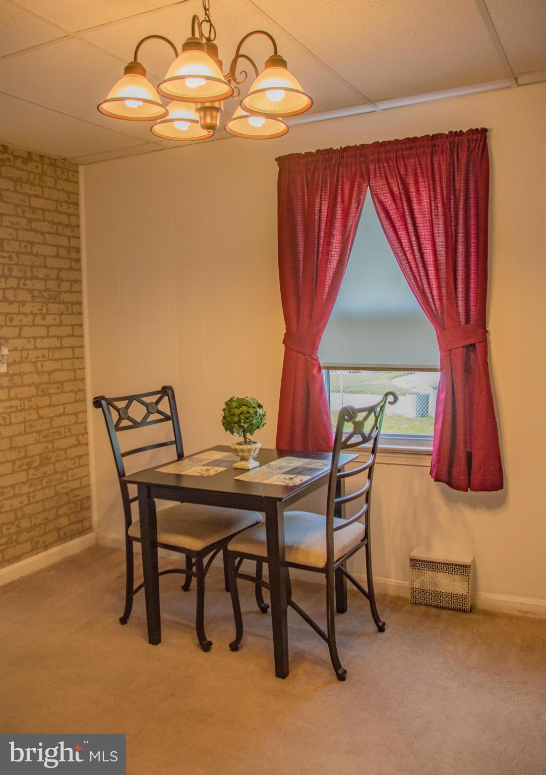 225 Oakwood Road Baltimore, MD 21222 - Photo 9 of 25 Dining Room