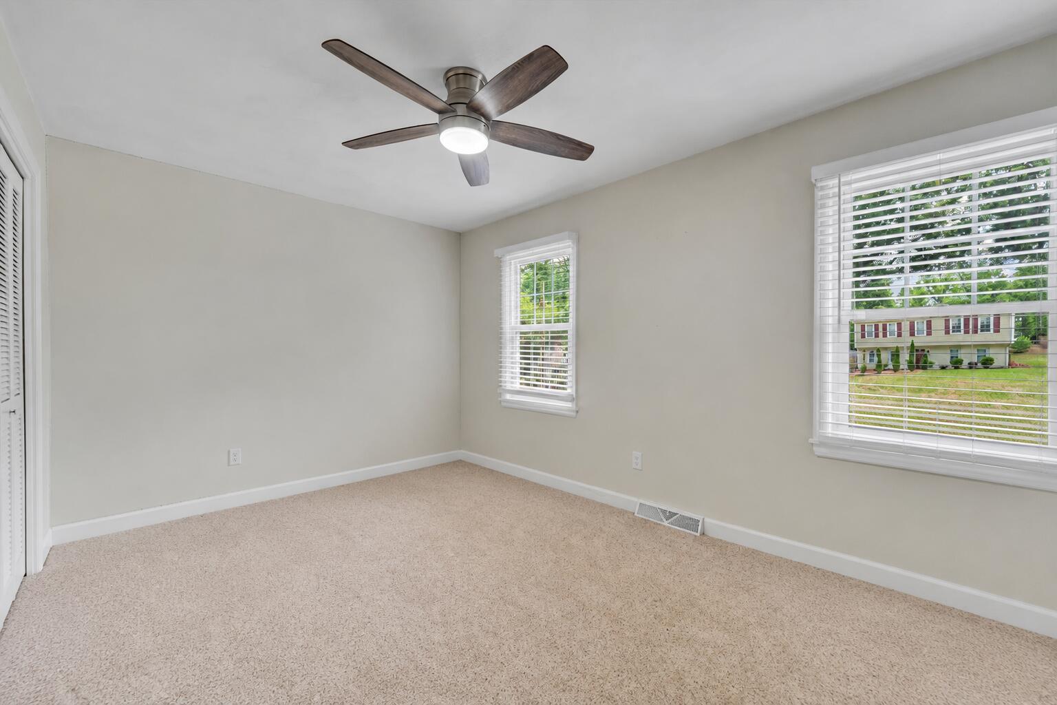 3030 Sedgefield Road Southwest Roanoke, VA 24018 - Photo 19 of 50 VIRTUALLY DECLUTTERED
