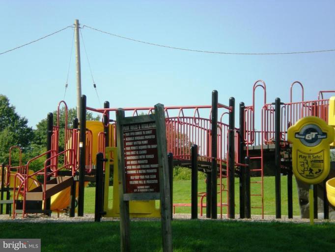 1058 Elm Road Arbutus, MD 21227 - Photo 5 of 17 Playground area