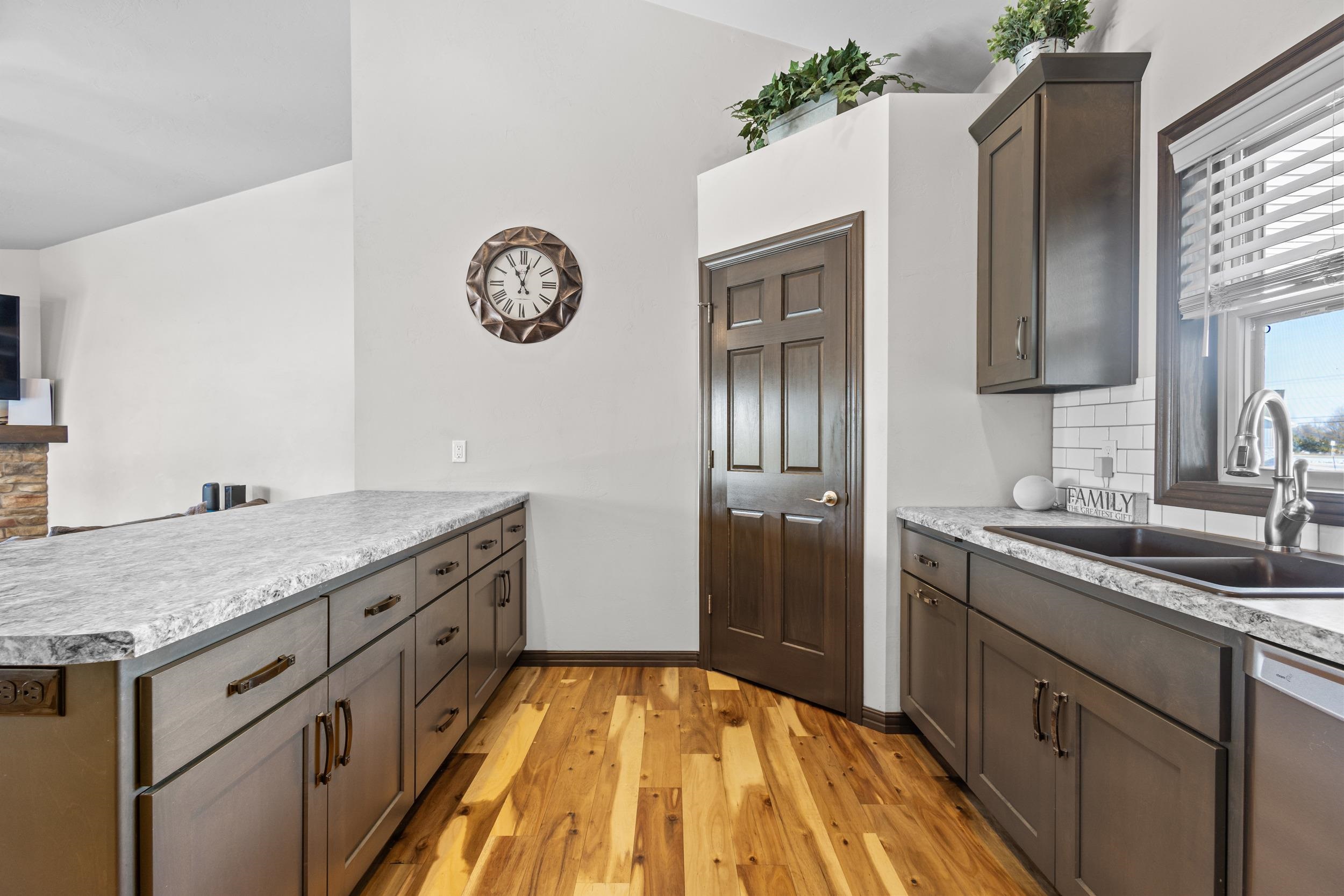 4235 North Shadywood Court Appleton, WI 54913 - Photo 12 of 41