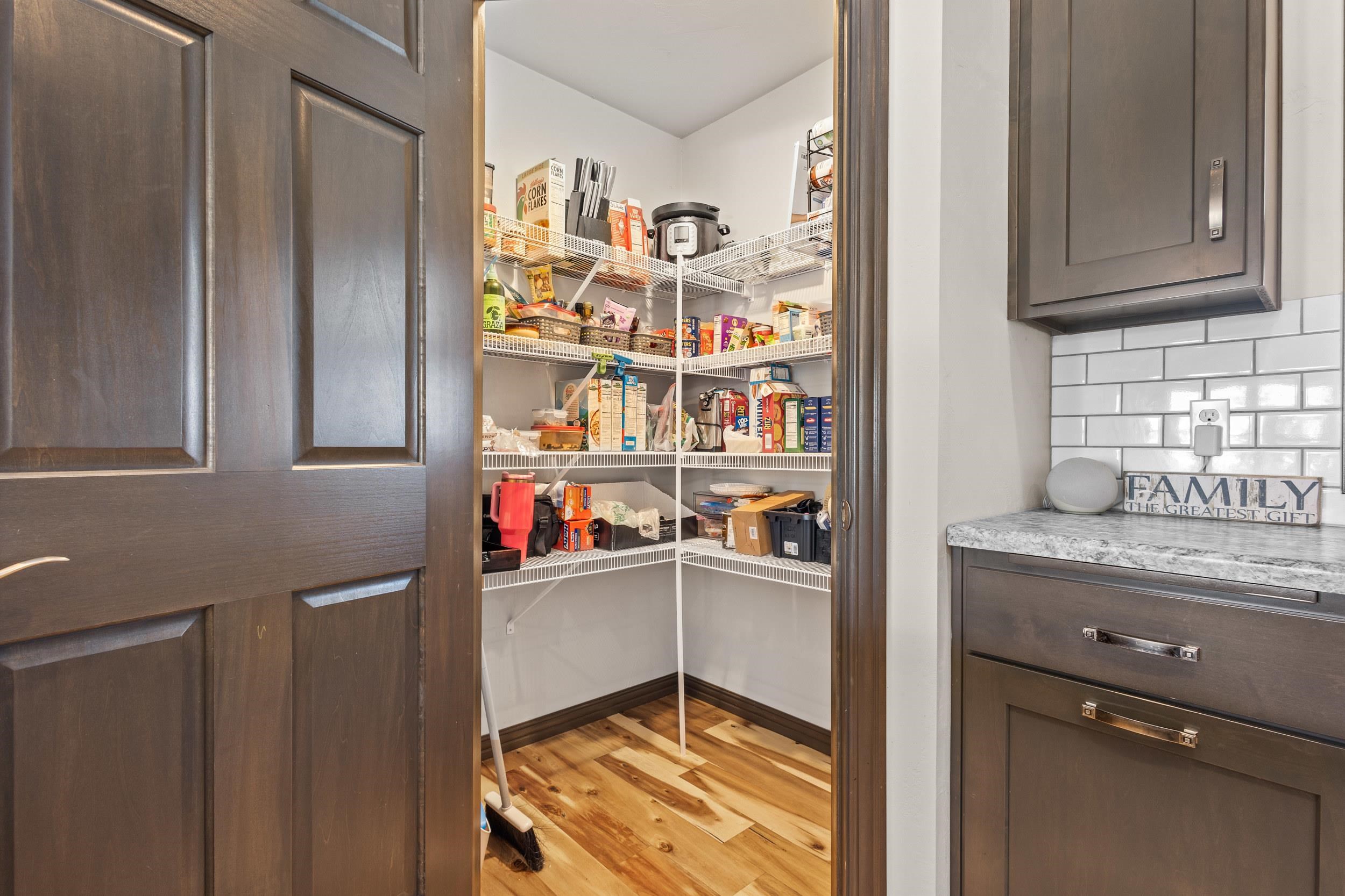 4235 North Shadywood Court Appleton, WI 54913 - Photo 13 of 41