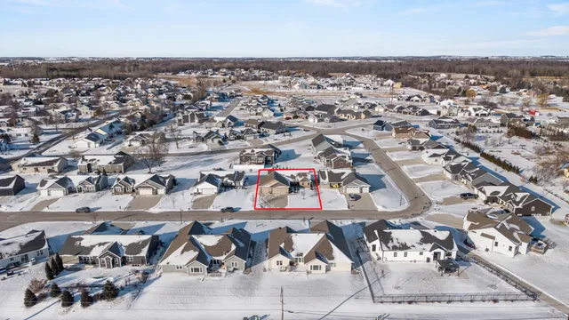 $489,900 | 4235 North Shadywood Court, Appleton, WI 54913